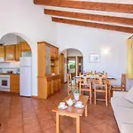 Villa Mikel By