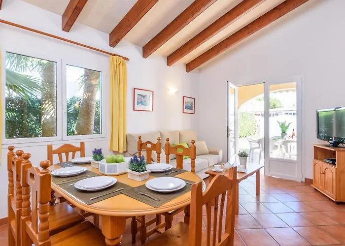 Mikel By Cala en Bosch